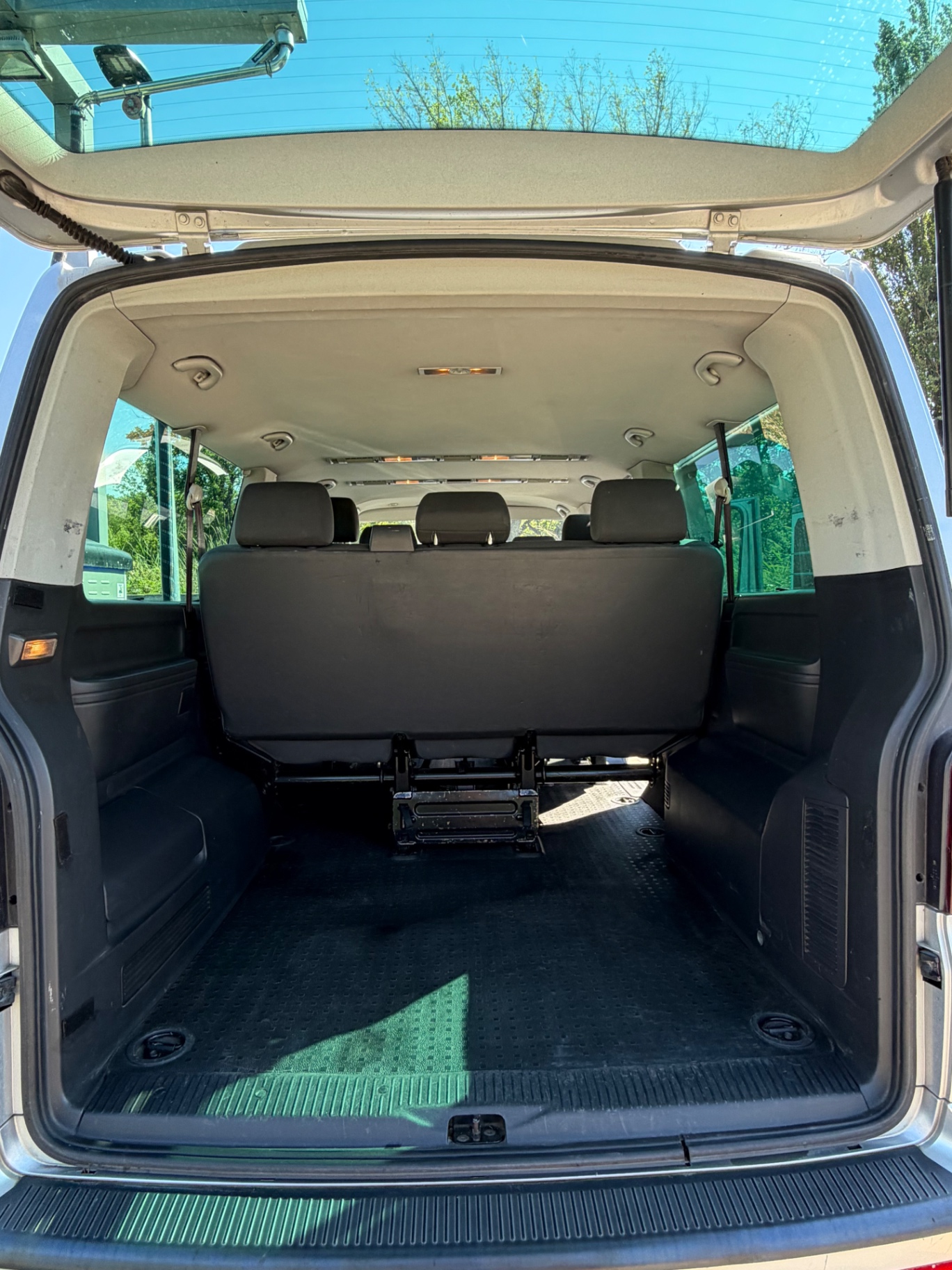 Volkswagen T5 Caravelle detail 6