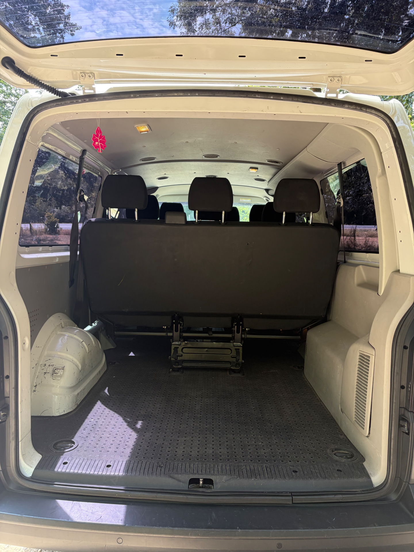 Volkswagen T6 Long detail 5