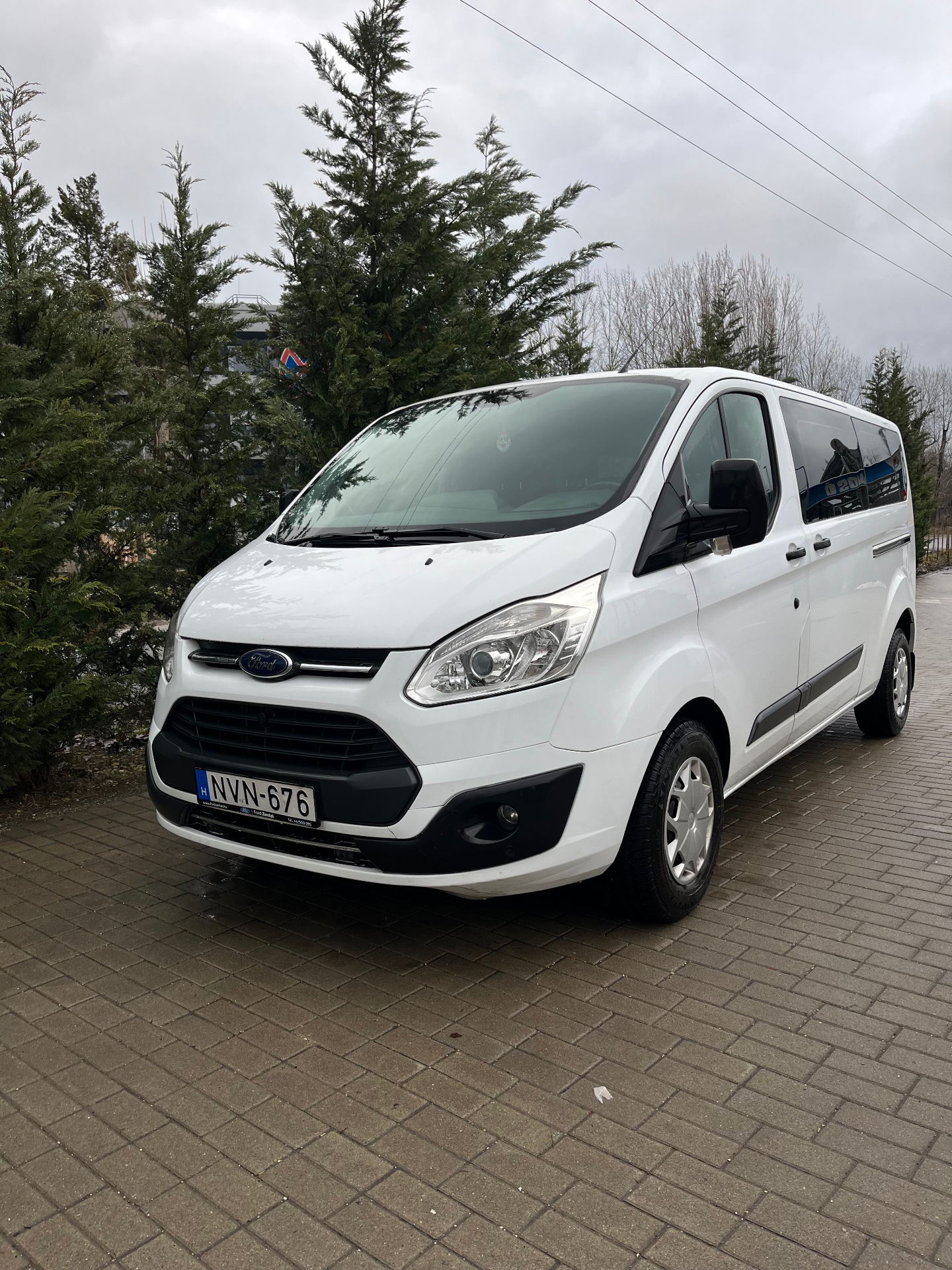 Ford Tourneo Custom 9 személyes kisbusz