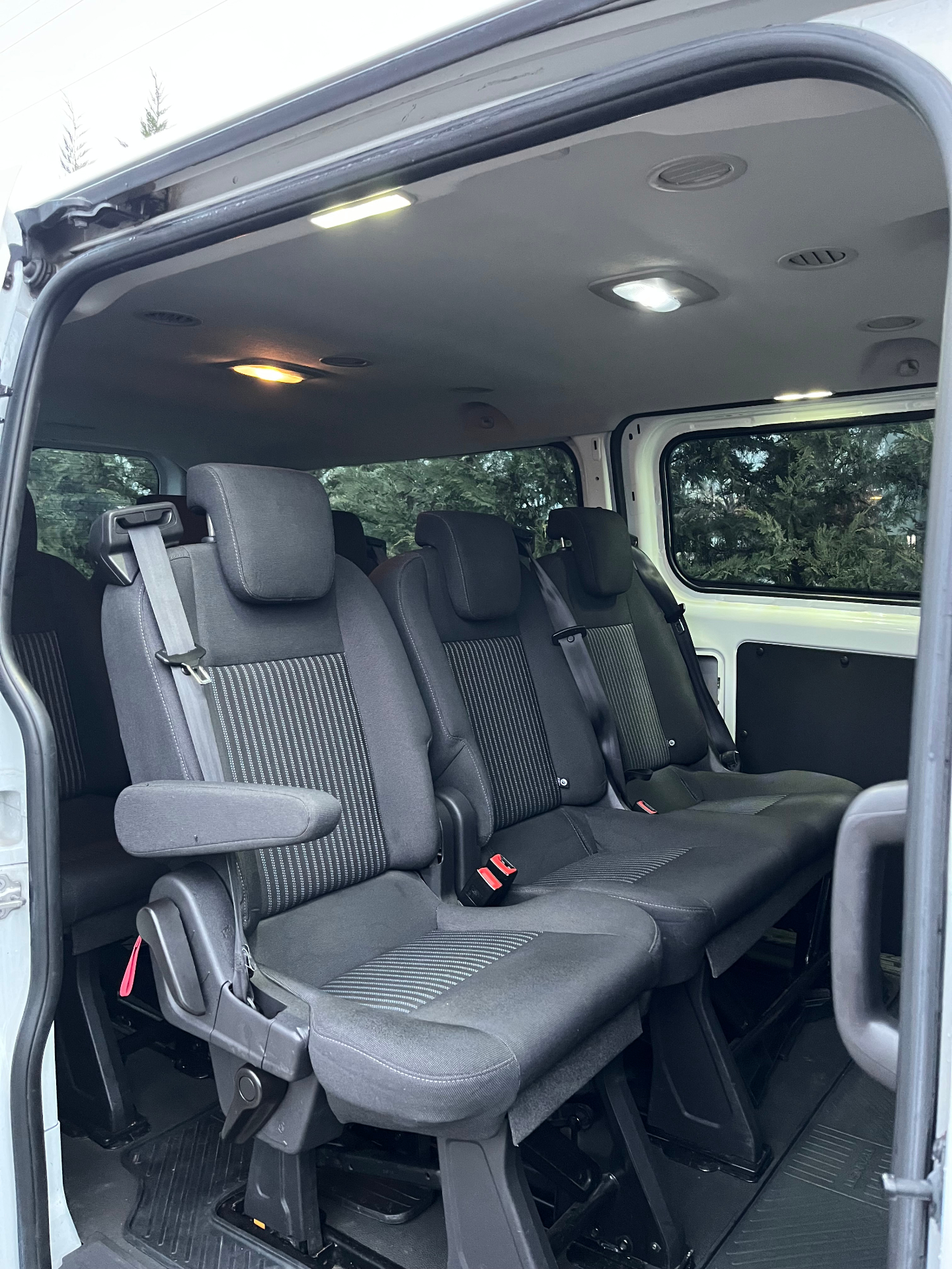 Ford Tourneo Custom 2