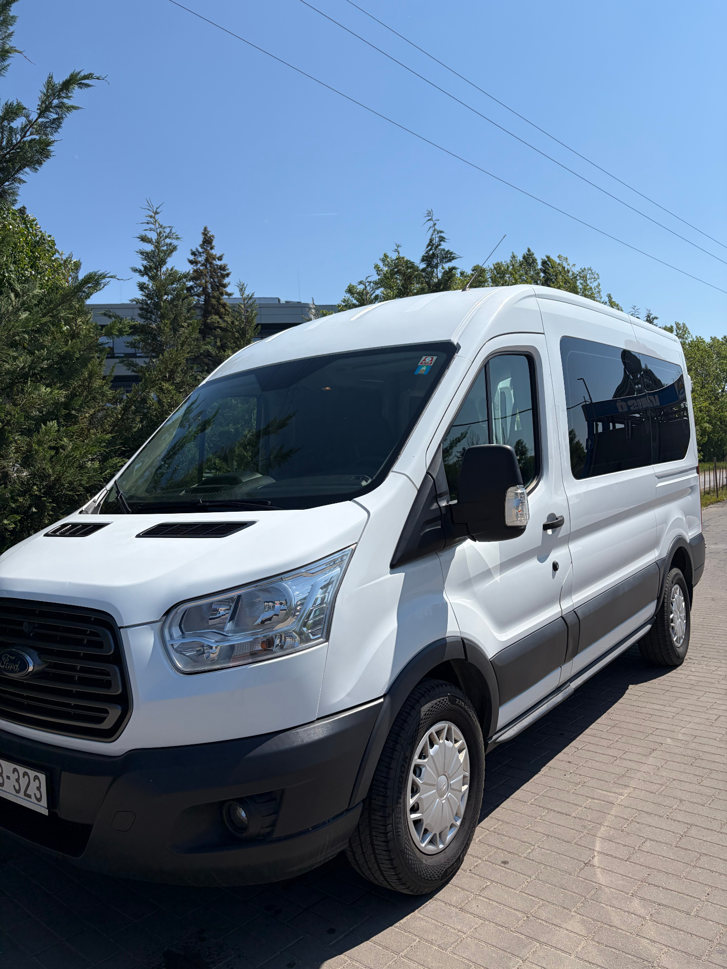 Ford Transit 9 személyes kisbusz